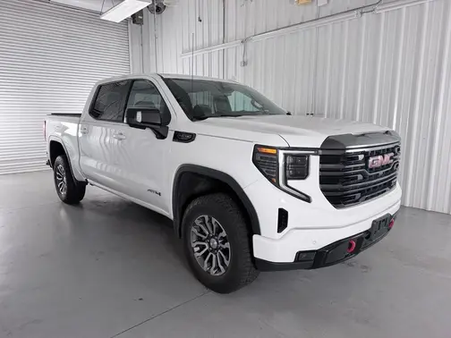 White 2023 GMC Sierra 1500 AT4