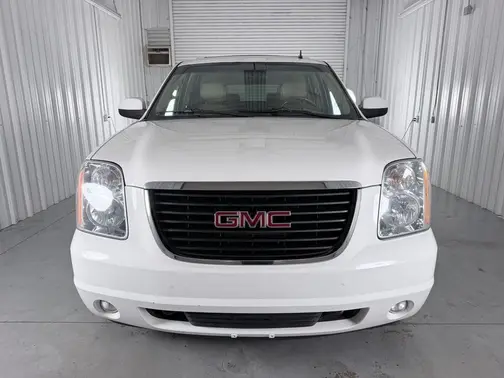 White 2014 GMC Yukon XL SLT 1500