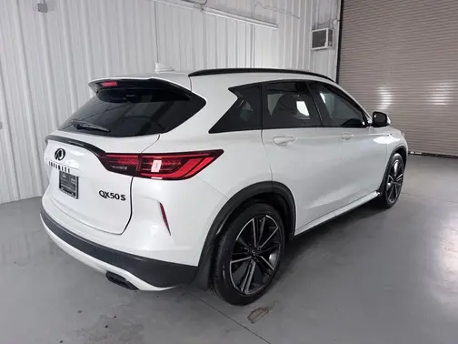 White 2023 INFINITI QX50 SPORT