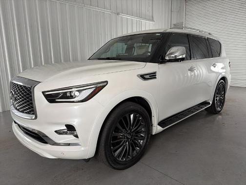 2023 INFINITI QX80 SENSORY