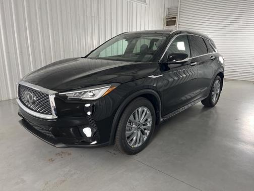 2025 INFINITI QX50 LUXE