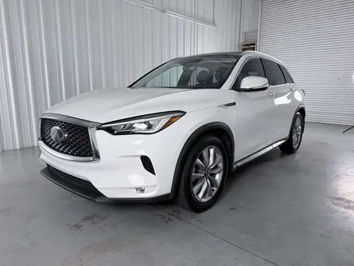 White 2020 INFINITI QX50 LUXE