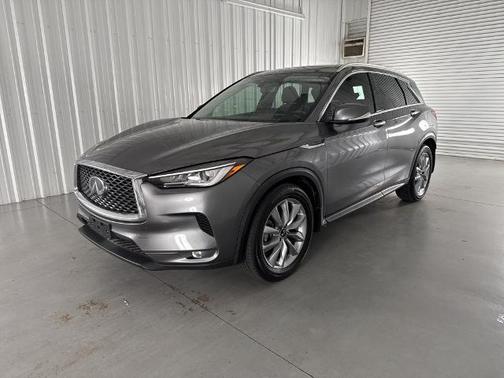 2022 INFINITI QX50 LUXE