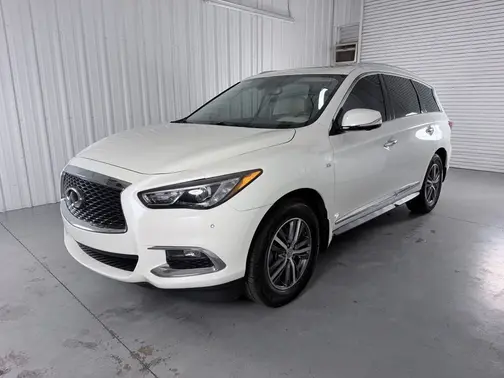 White 2017 INFINITI QX60 Base