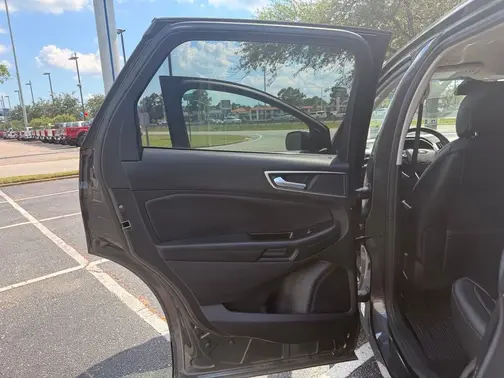 Gray 2019 Ford Edge SEL