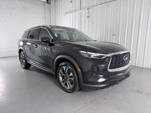 Black 2023 INFINITI QX60 LUXE
