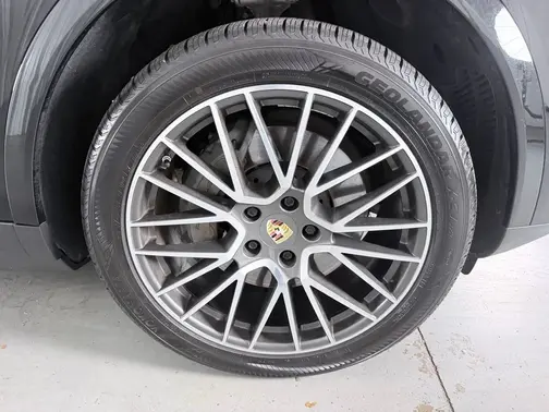 Black 2019 Porsche Cayenne S