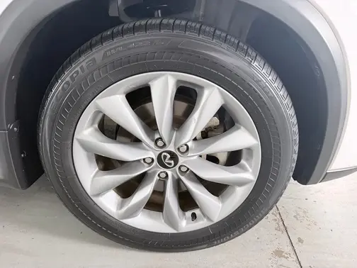 White 2021 INFINITI QX50 PURE