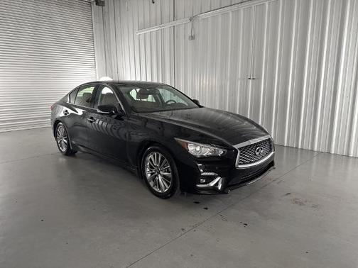 2024 INFINITI Q50 LUXE