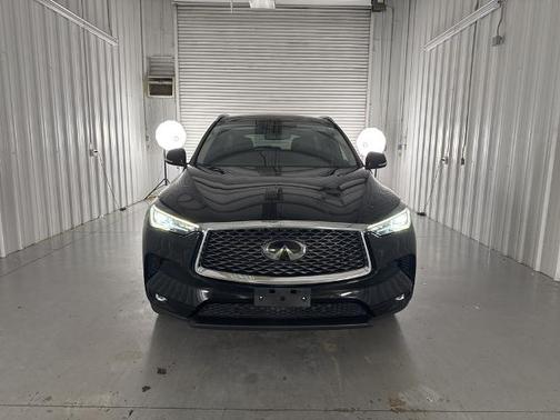 2022 INFINITI QX50 LUXE