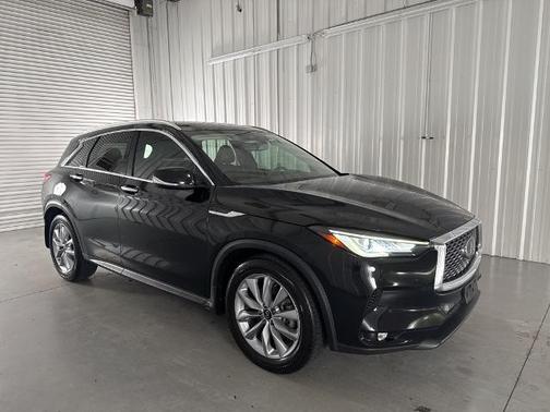 2022 INFINITI QX50 LUXE