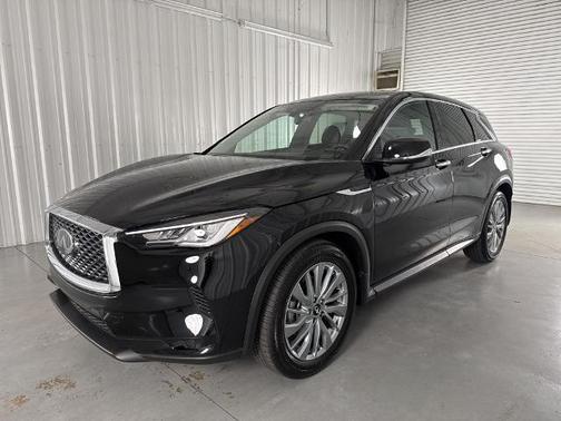 2025 INFINITI QX50 PURE