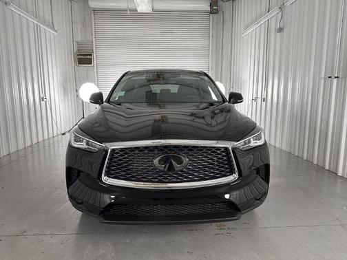 2025 INFINITI QX50 PURE