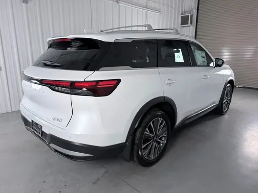 RADIANT WHITE 2027 INFINITI QX60 Luxe FWD