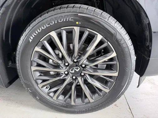 Black 2025 INFINITI QX80 AUTOGRAPH
