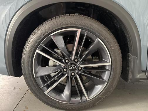 2025 INFINITI QX55 LUXE