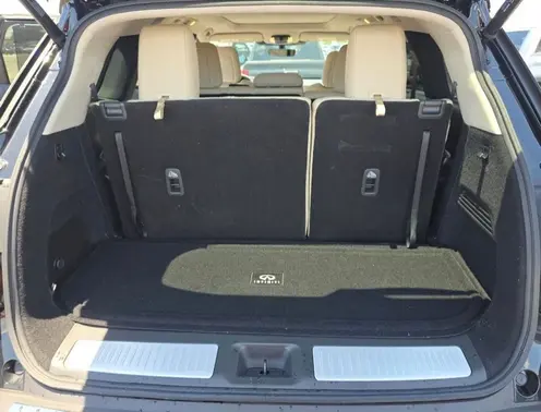 Black 2023 INFINITI QX60 LUXE