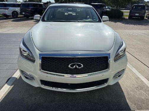 2019 INFINITI Q70L 3.7 LUXE