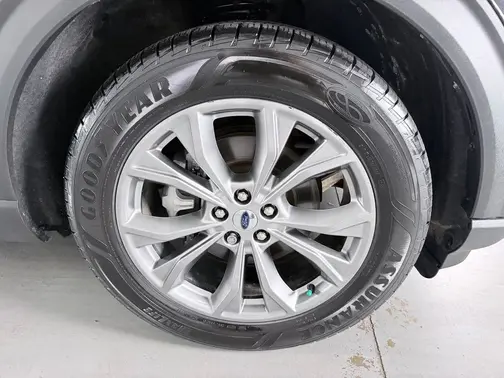 Black 2022 Ford Explorer Limited