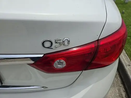 White 2014 INFINITI Q50 Premium