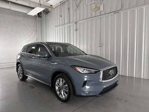 2022 INFINITI QX50 LUXE