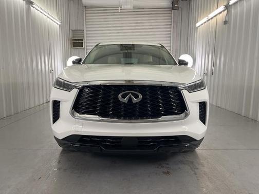 2025 INFINITI QX60 PURE