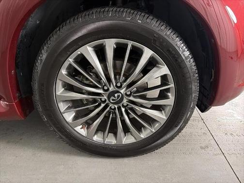 2021 INFINITI QX80 SENSORY