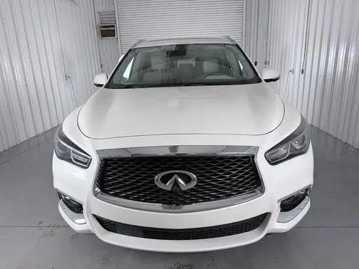White 2019 INFINITI QX60 LUXE