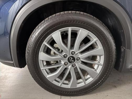 2024 INFINITI QX50 LUXE