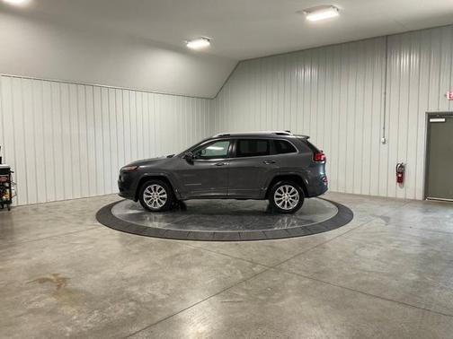 2018 Jeep Cherokee Overland