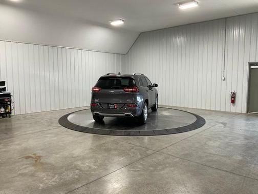 2018 Jeep Cherokee Overland