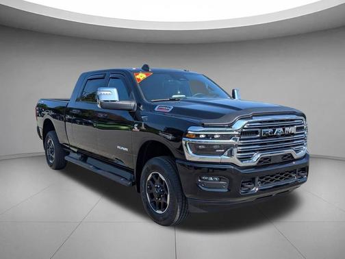 2025 RAM 2500 Laramie Crew Cab 4x4 6'4' Box