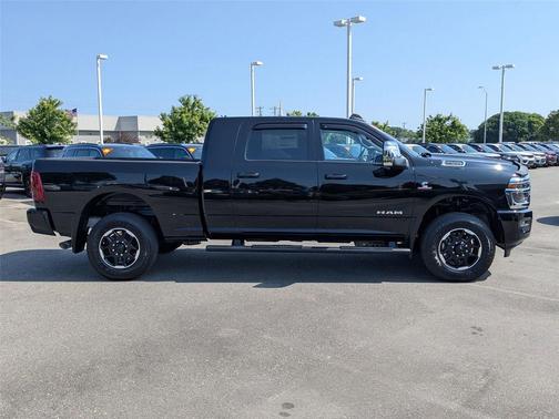 2025 RAM 2500 Laramie Crew Cab 4x4 6'4' Box