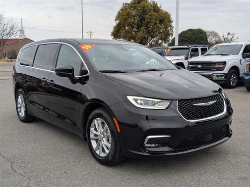 2026 Chrysler Pacifica L