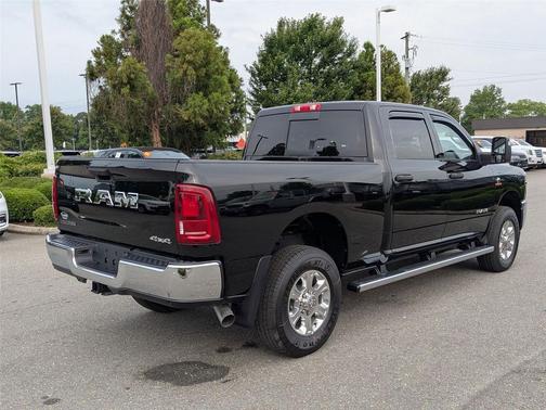 2025 RAM 2500 Big Horn Crew Cab 4x4 6'4' Box