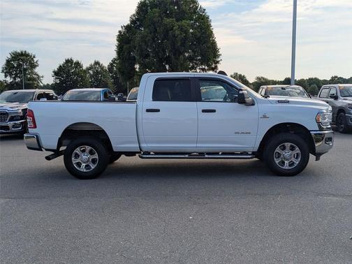 2023 RAM 2500 Big Horn Crew Cab 4x4 6'4' Box