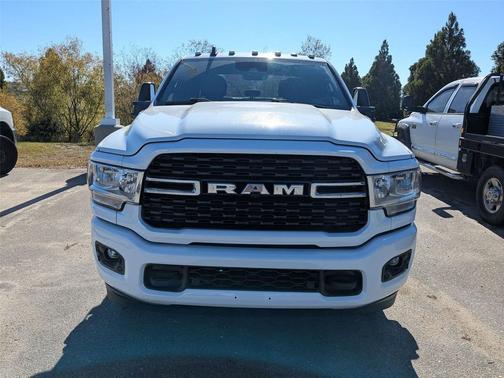 2024 RAM 3500 Big Horn Crew Cab 4x4 8' Box
