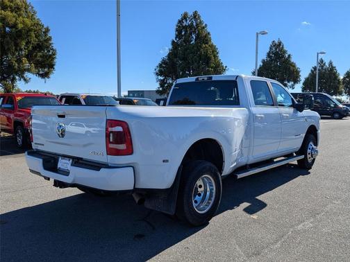 2024 RAM 3500 Big Horn Crew Cab 4x4 8' Box