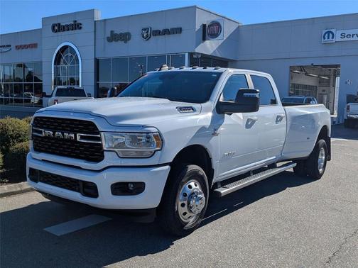 2024 RAM 3500 Big Horn Crew Cab 4x4 8' Box