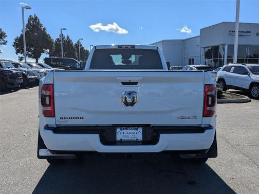 2024 RAM 3500 Big Horn Crew Cab 4x4 8' Box