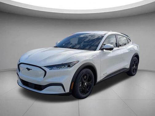 2022 Ford Mustang Mach-E Select