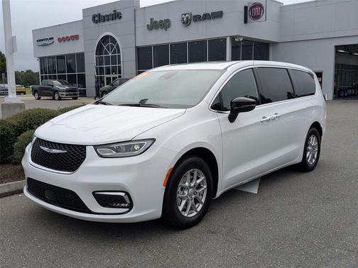 2026 Chrysler Pacifica L