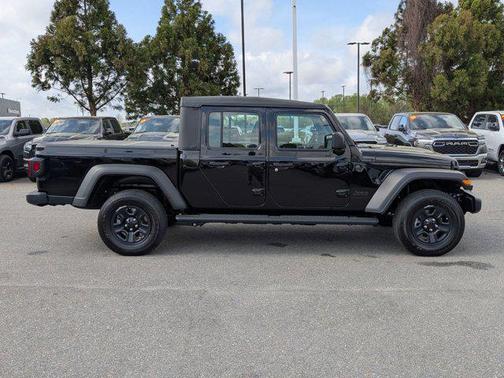 2025 Jeep Gladiator Sport
