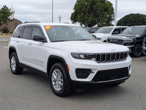 2025 Jeep Grand Cherokee Laredo