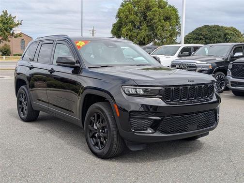 2025 Jeep Grand Cherokee Altitude
