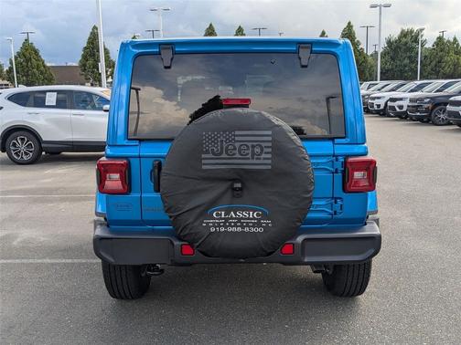 2025 Jeep Wrangler 4-Door Sahara 4x4