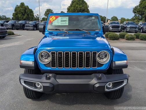 2025 Jeep Wrangler 4-Door Sahara 4x4