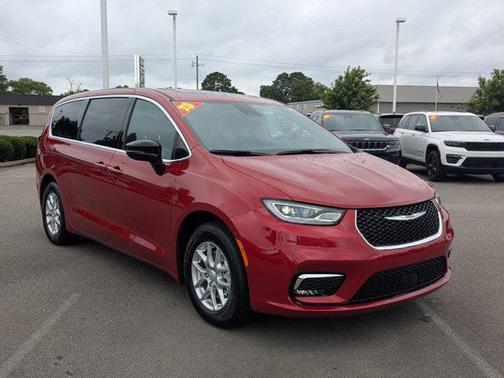 2025 Chrysler Pacifica L