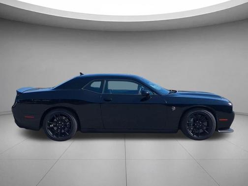 Pitch Black Clearcoat 2023 Dodge Challenger SRT Hellcat