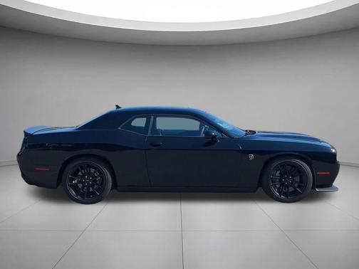 Pitch Black Clearcoat 2023 Dodge Challenger SRT Hellcat